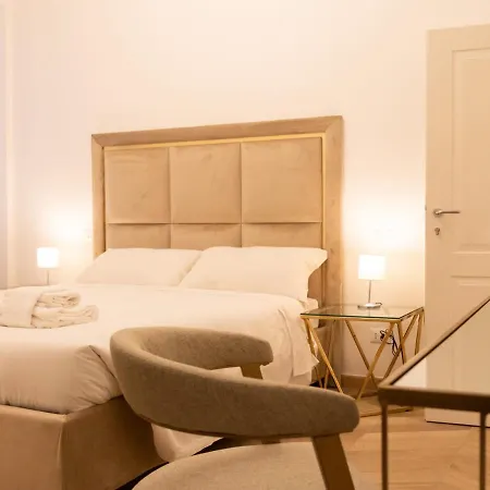 The Rent - Elegant Five-bedrooms Near Colosseo * Rome