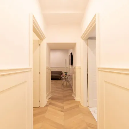 The Rent - Elegant Five-bedrooms Near Colosseo